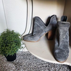 *HP* Vince Camuto Grey Suede Booties